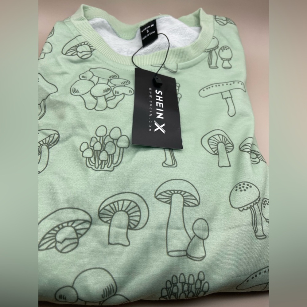 SHEIN X Saramiel Art Mushroom Print Drop Shoulder Sweatshirt, Green, Small, NWT - Picture 5 of 8